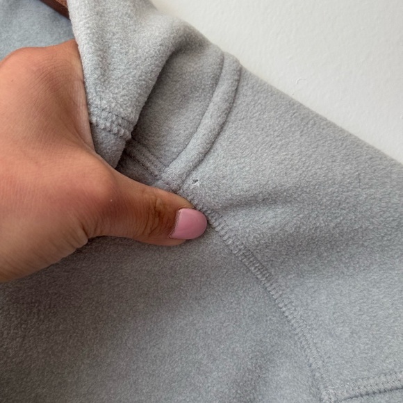 Mountain Hardwear Women’s XL Gray Microchill 2.0 1/4 Long Sleeve Zip-T Fleece - Picture 4 of 7